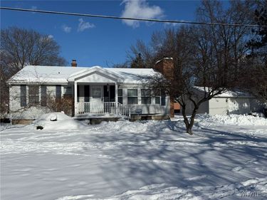 3535 Warner Drive, Grand Island, NY 14072