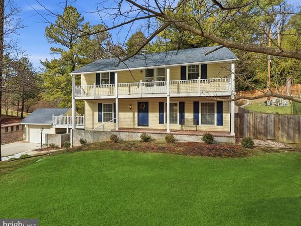 8620 PINECLIFF DR, FREDERICK, MD 21704