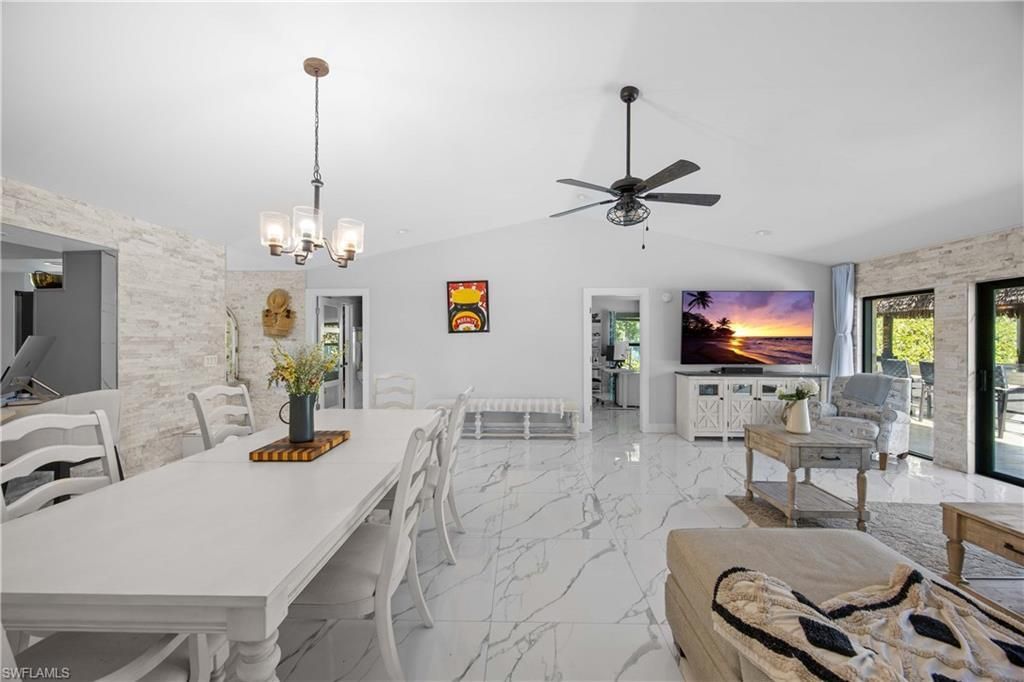 1890 Oakes Blvd, Unit SE, Naples, FL 34119 Photo