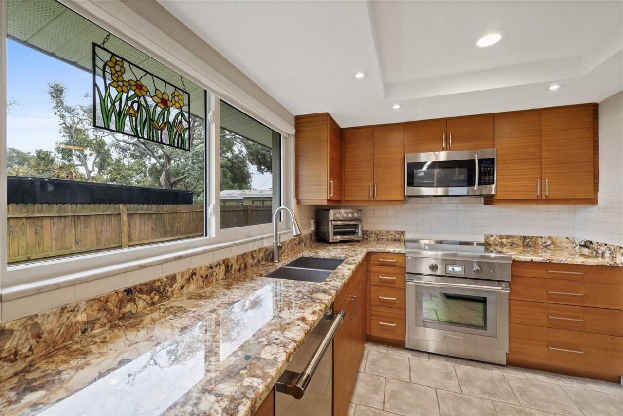 6400 18th Avenue N, Saint Petersburg, FL 33710 Photo