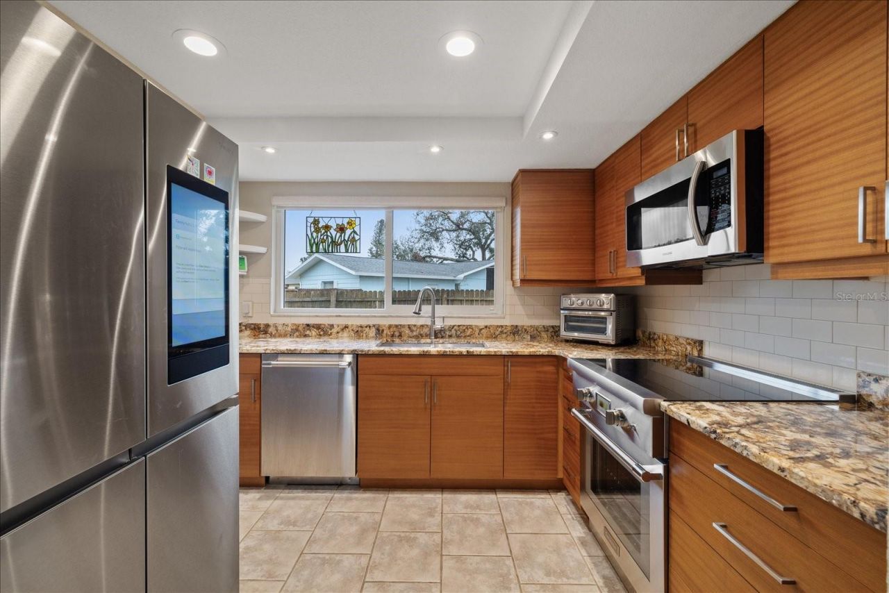 6400 18th Avenue N, Saint Petersburg, FL 33710 Photo