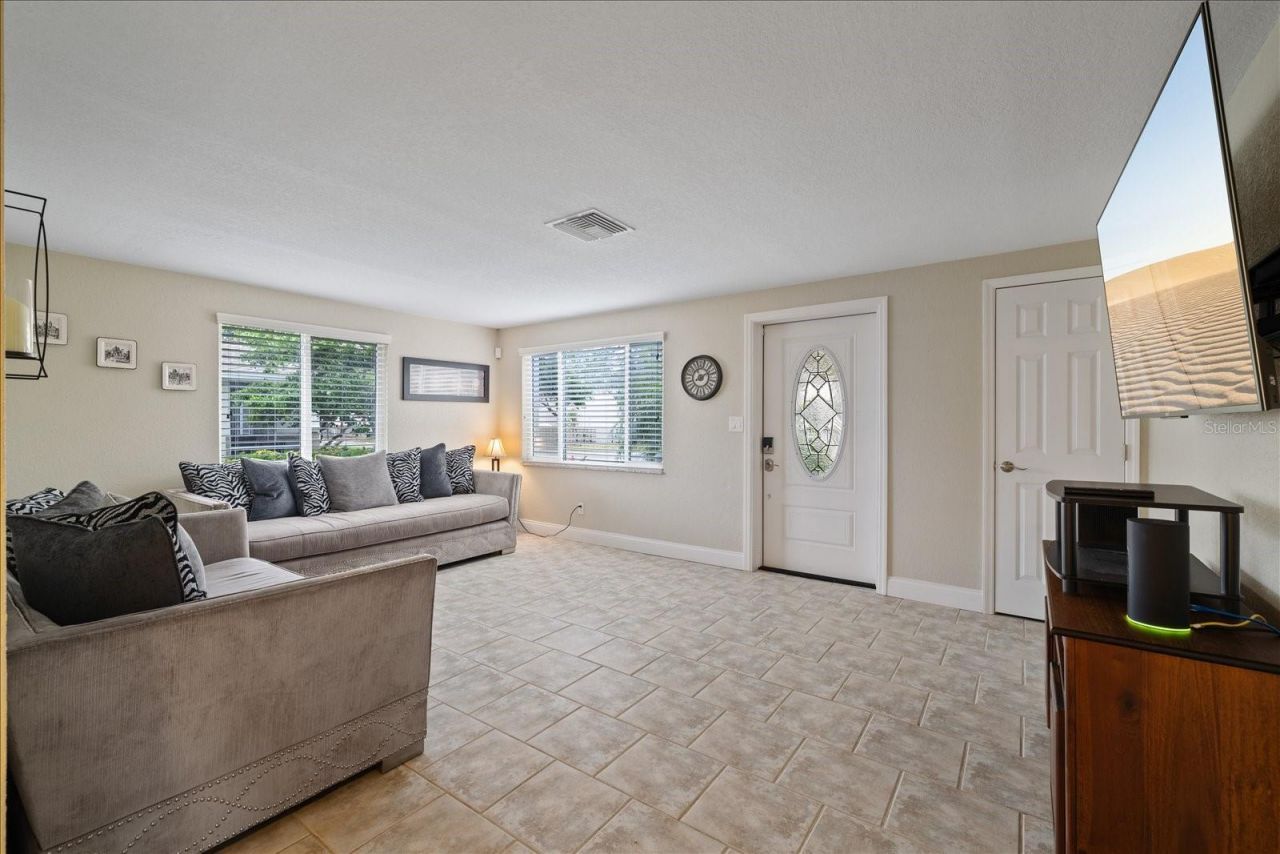 6400 18th Avenue N, Saint Petersburg, FL 33710 Photo