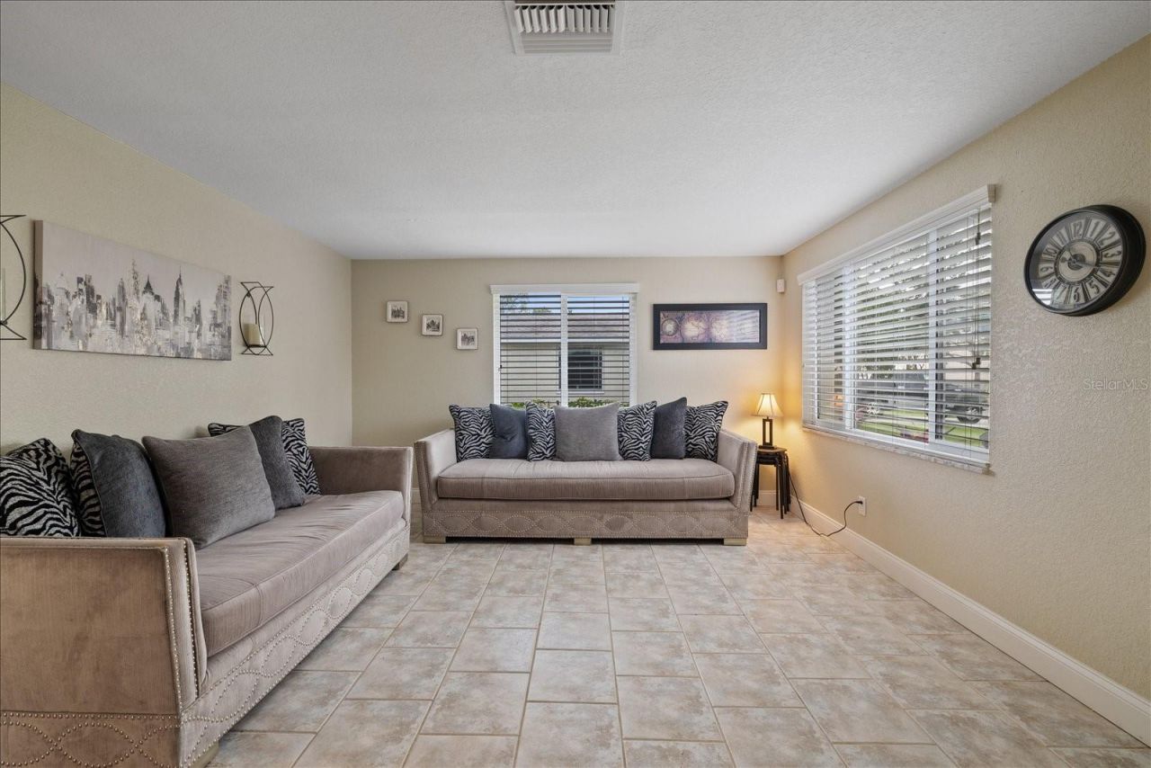 6400 18th Avenue N, Saint Petersburg, FL 33710 Photo