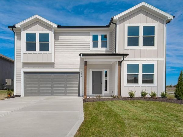 1504 SW Arborpark Terrace, Lee's Summit, MO 64082