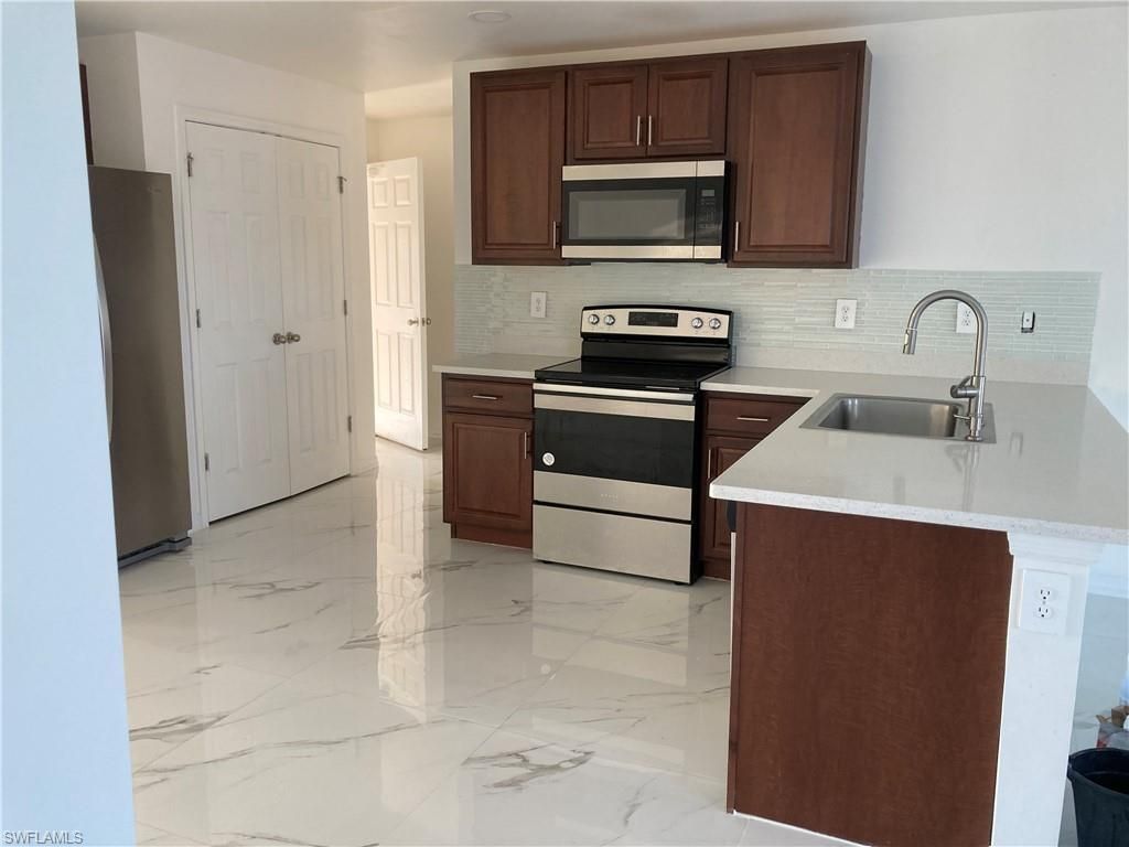 142 Plantation Dr, Labelle, FL 33935 Photo