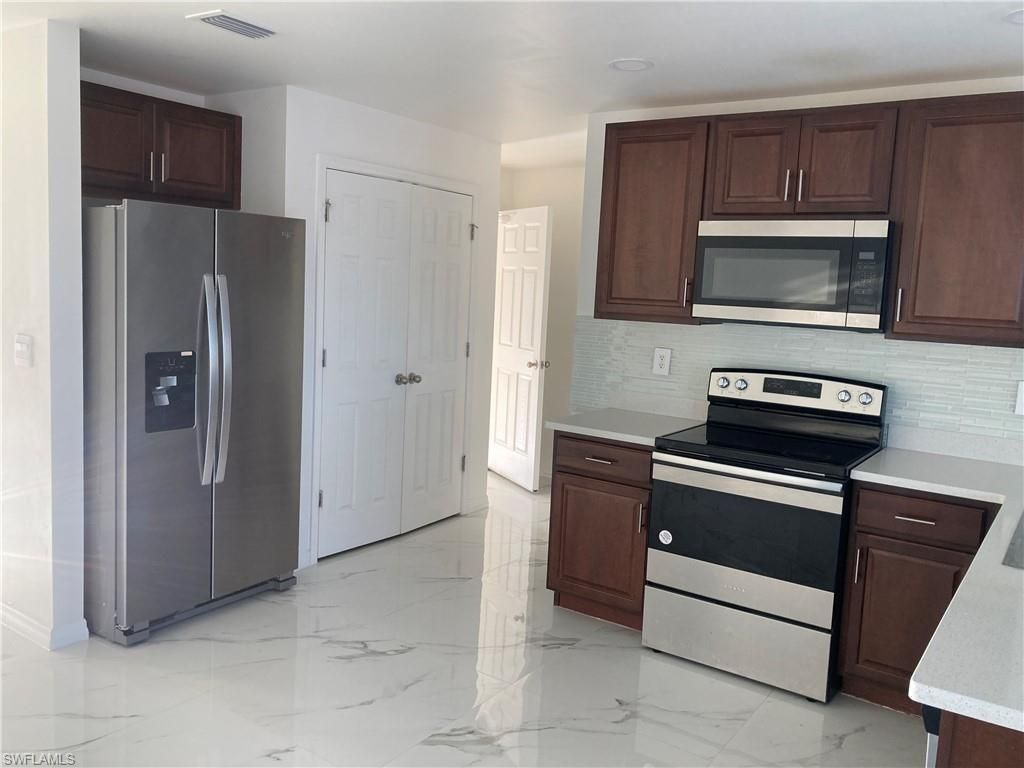 142 Plantation Dr, Labelle, FL 33935 Photo
