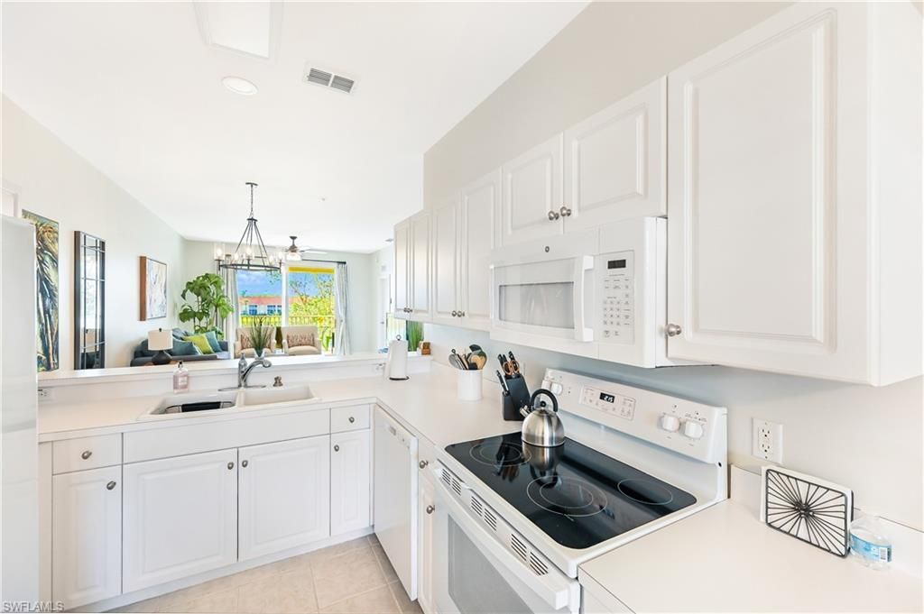 2730 Cypress Trace Cir, Unit 2836A, Naples, FL 34119 Photo
