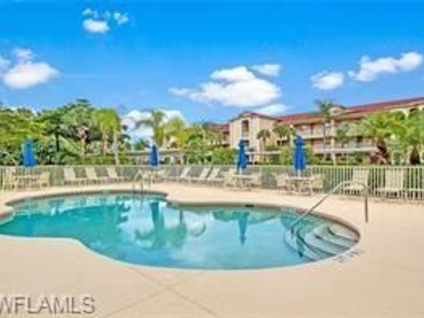 2730 Cypress Trace CIR, Unit 2826, NAPLES, FL 34119