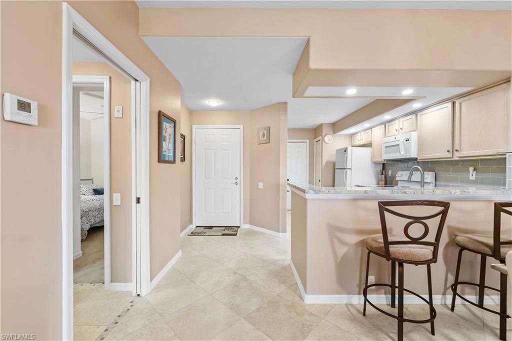 28064 Cavendish Ct , Unit 2404, Bonita Springs, FL 34135 Photo