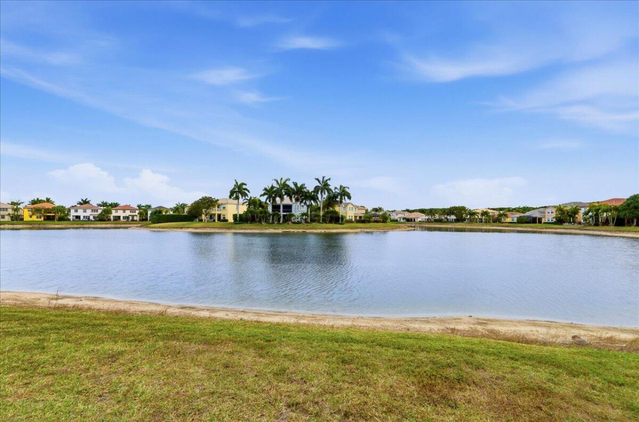 9572 Phipps Lane, Wellington, FL 33414 Photo