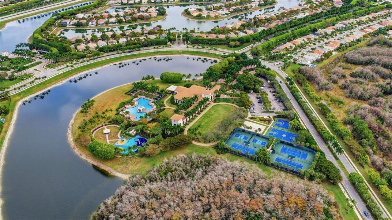 9572 Phipps Lane, Wellington, FL 33414 Photo