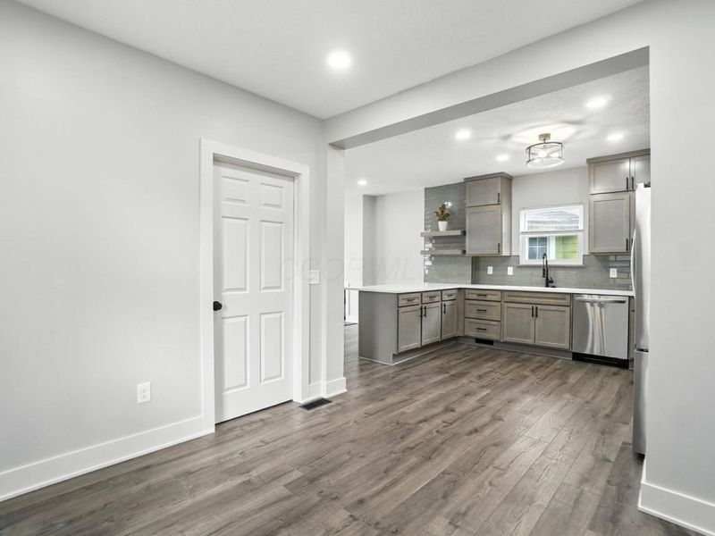 883 E Whittier Street, Columbus, OH 43206 Photo 25