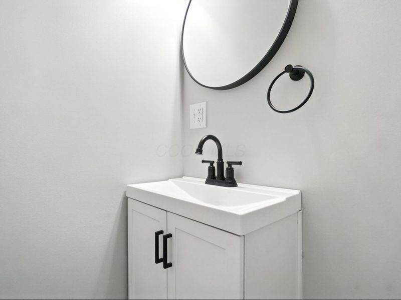 883 E Whittier Street, Columbus, OH 43206 Photo 28