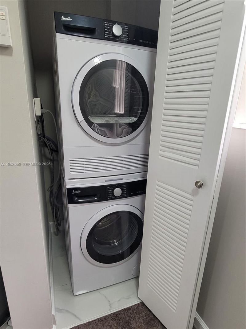 853 SW 2nd St, Unit 207, Miami, FL 33130 Photo