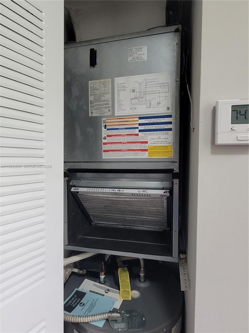 853 SW 2nd St, Unit 207, Miami, FL 33130 Photo