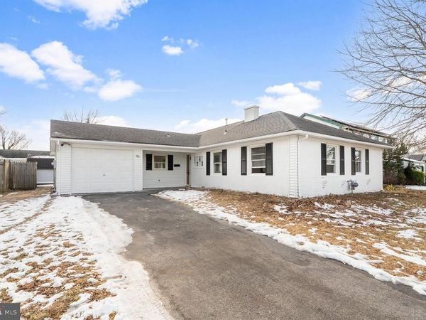 46 PARISH LANE, WILLINGBORO, NJ 08046