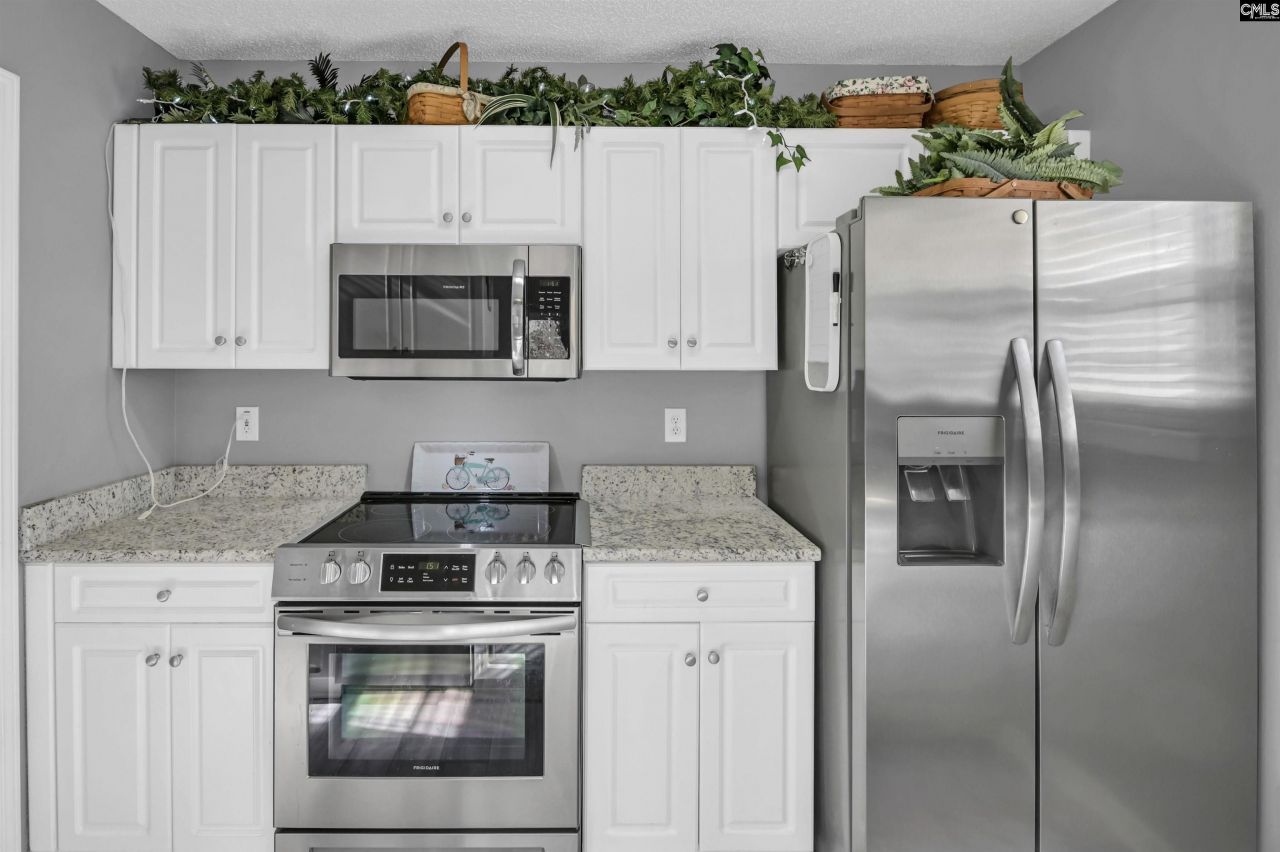 14 Woodhouse Photo 11