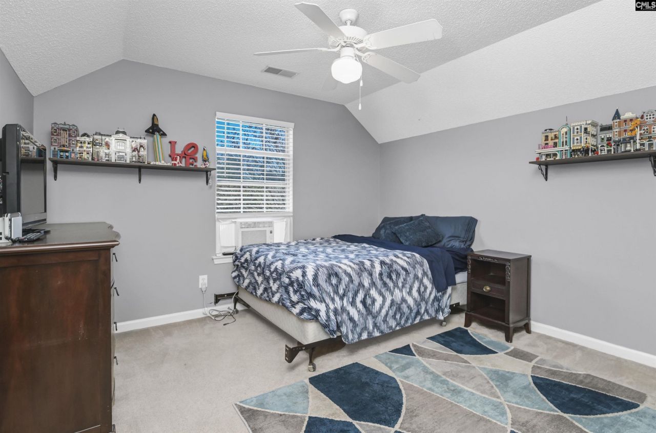 14 Woodhouse Photo 28