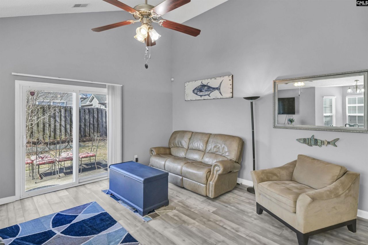 14 Woodhouse Photo 6