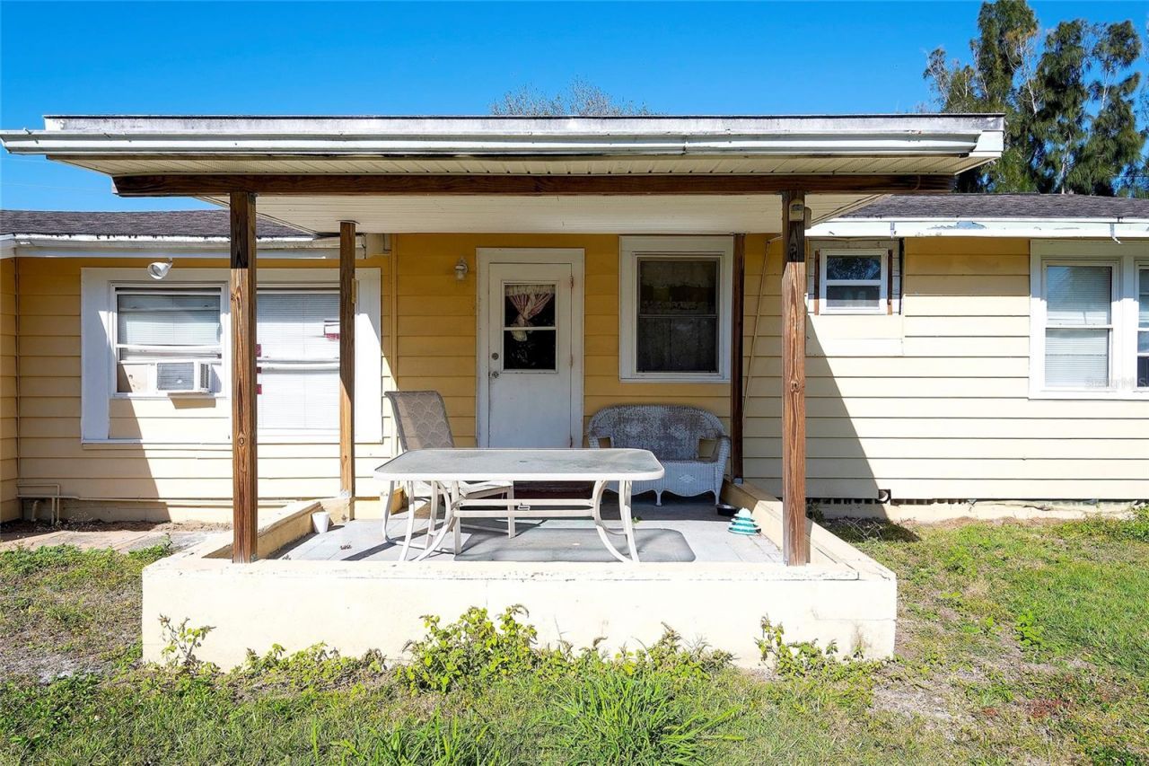 2118 53rd Avenue W, Bradenton, FL 34207 Photo