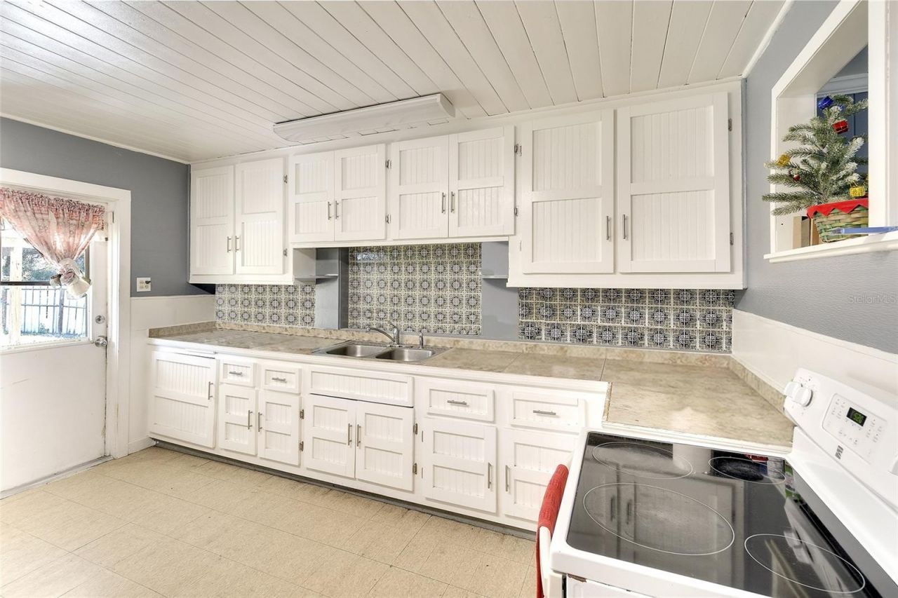 2118 53rd Avenue W, Bradenton, FL 34207 Photo