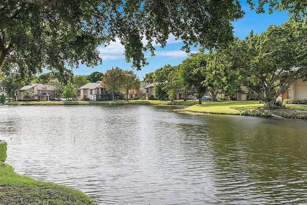 9370 SW 1st Street, Unit 106, Plantation, FL 33324 Photo