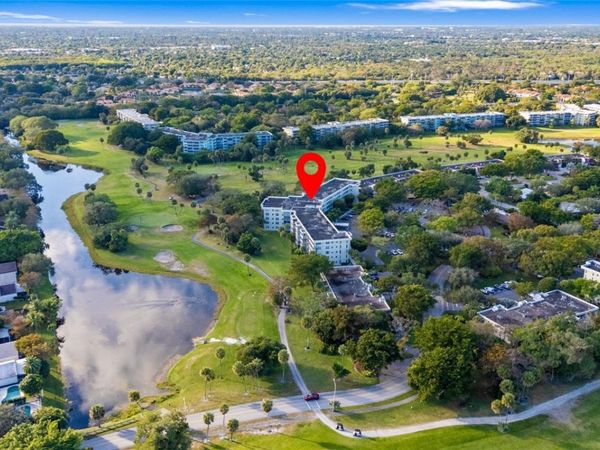 821 Cypress Blvd, Unit 304, Pompano Beach, FL 33069