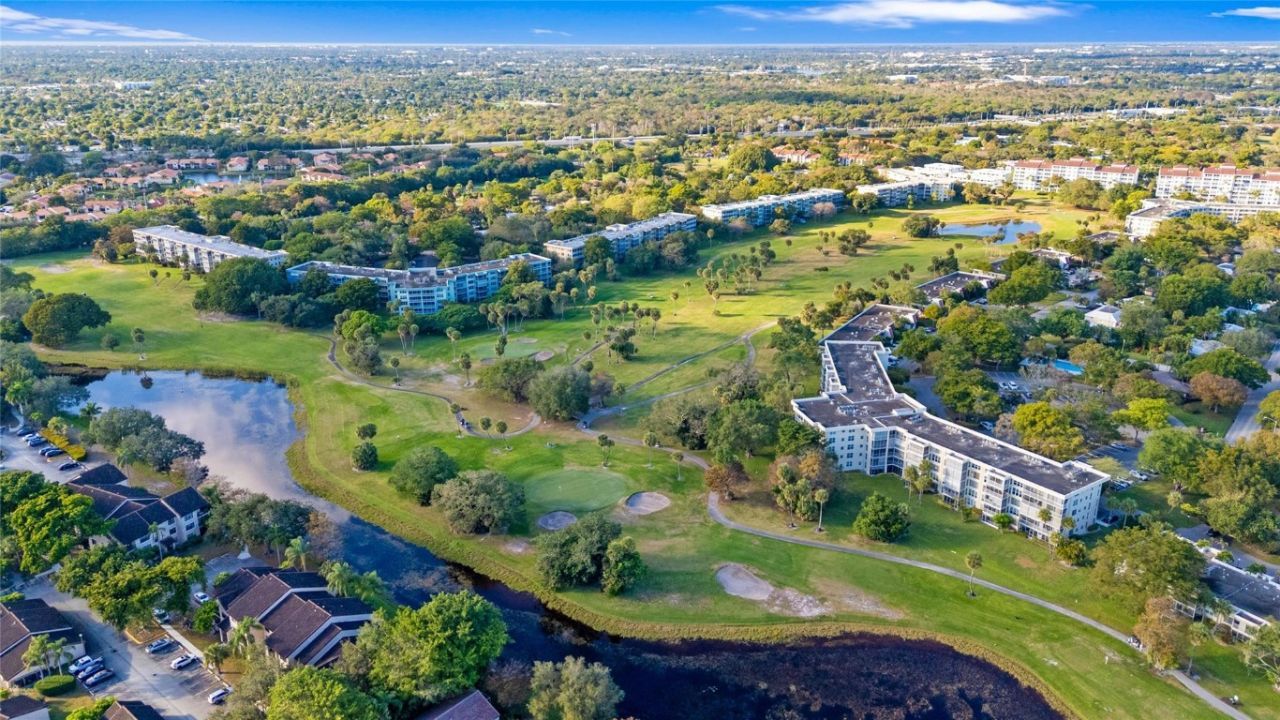 821 Cypress Boulevard, Unit 304, Pompano Beach, FL 33069 Photo