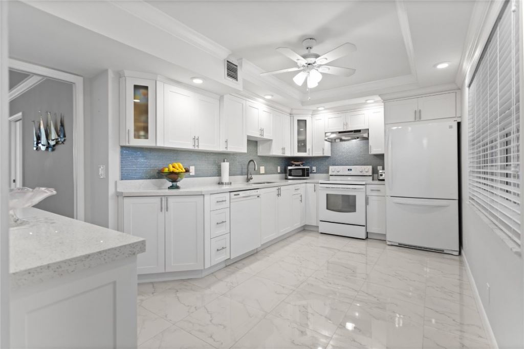 821 Cypress Boulevard, Unit 304, Pompano Beach, FL 33069 Photo