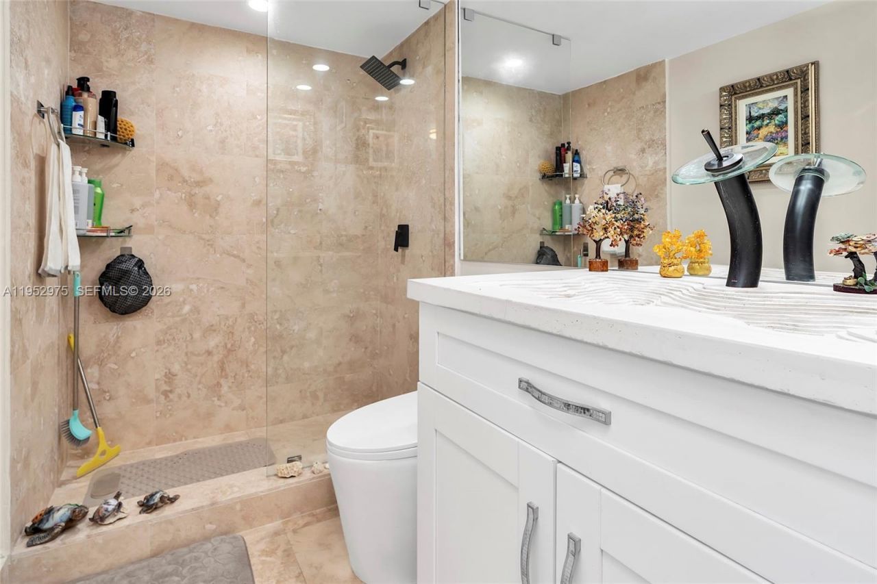 1833 S Ocean Dr , Unit 1709, Hallandale Beach, FL 33009 Photo