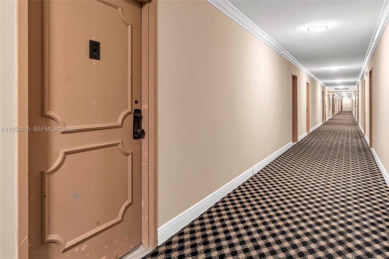 1833 S Ocean Dr , Unit 1709, Hallandale Beach, FL 33009 Photo