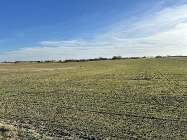 000 Cherry Road, Diamond, MO 64840