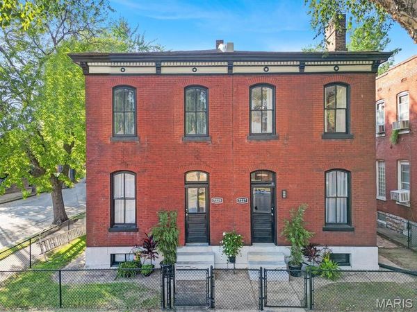 7227 Pennsylvania Avenue , St Louis, MO 63111