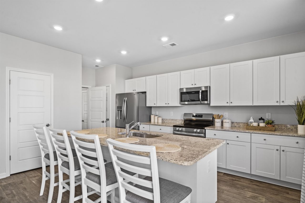 134 Cypress Hollow Dr. Photo 6