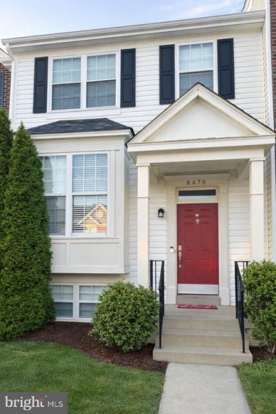 8476 Tackhouse Loop, Gainesville, VA 20155 Main Photo