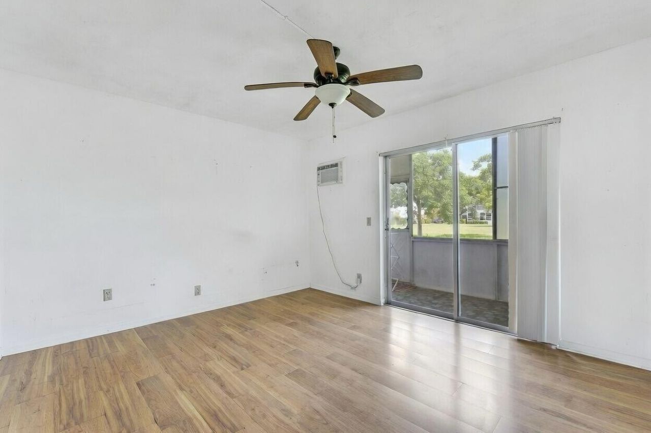 120 Windsor, Unit F, West Palm Beach, FL 33417 Photo