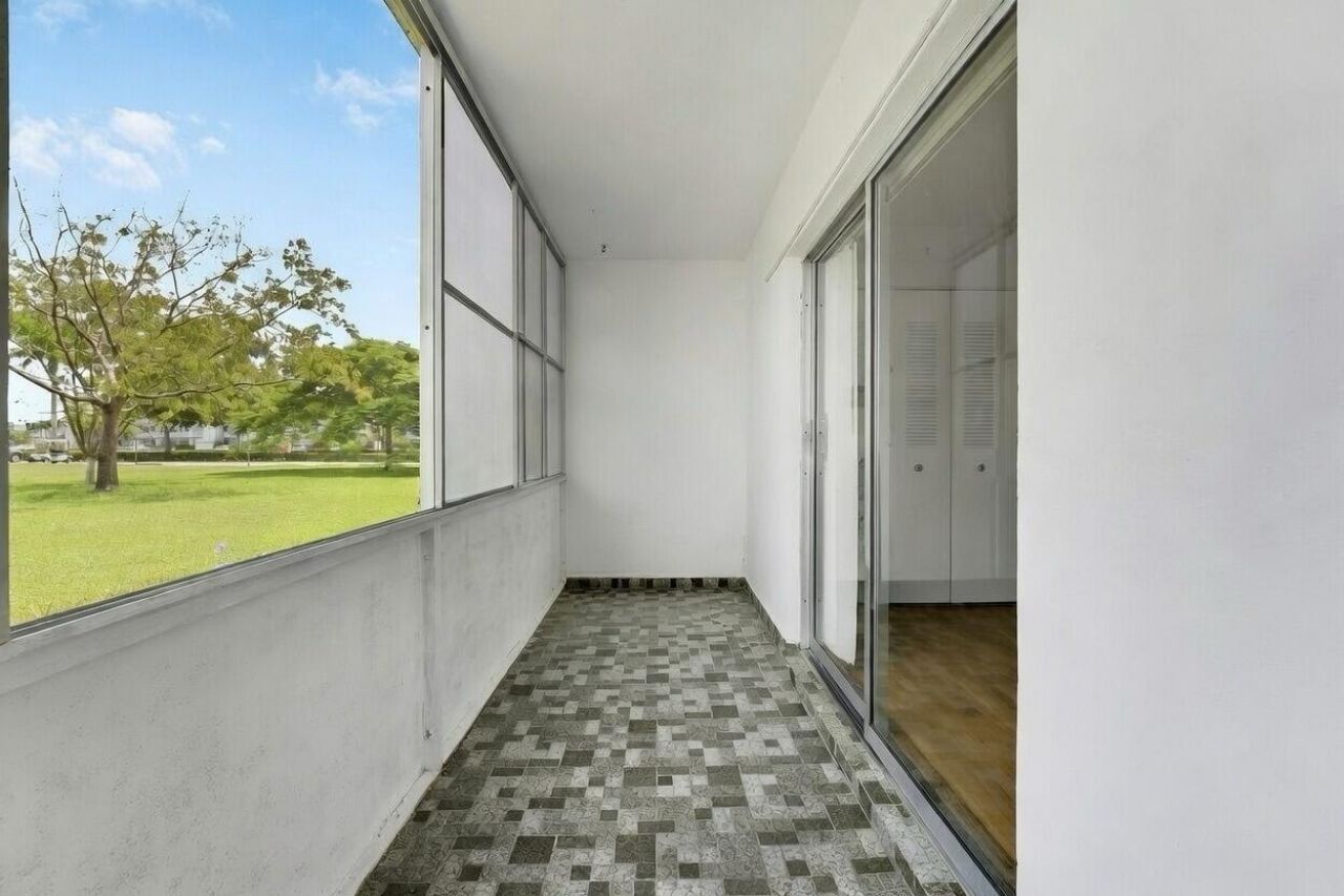 120 Windsor, Unit F, West Palm Beach, FL 33417 Photo