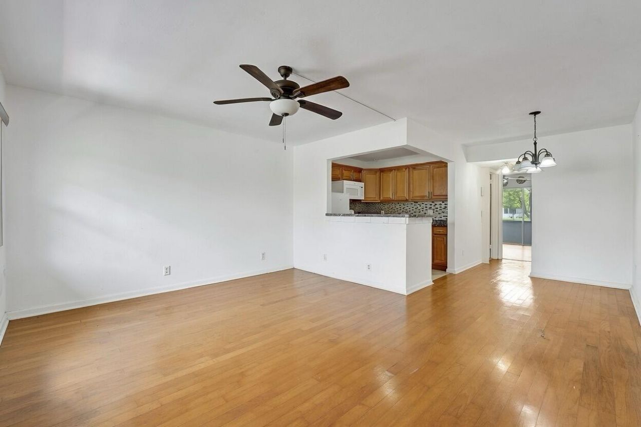 120 Windsor, Unit F, West Palm Beach, FL 33417 Photo
