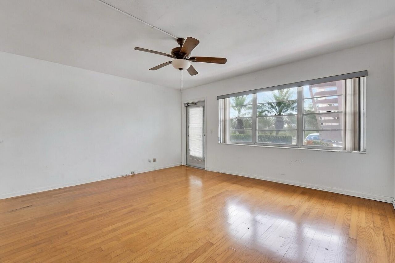 120 Windsor, Unit F, West Palm Beach, FL 33417 Photo
