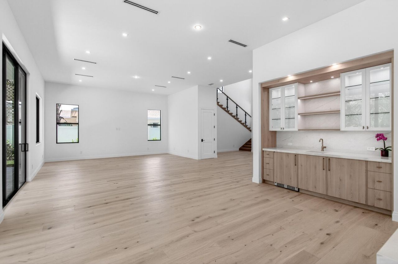 354 Leigh Road, West Palm Beach, FL 33405 Photo