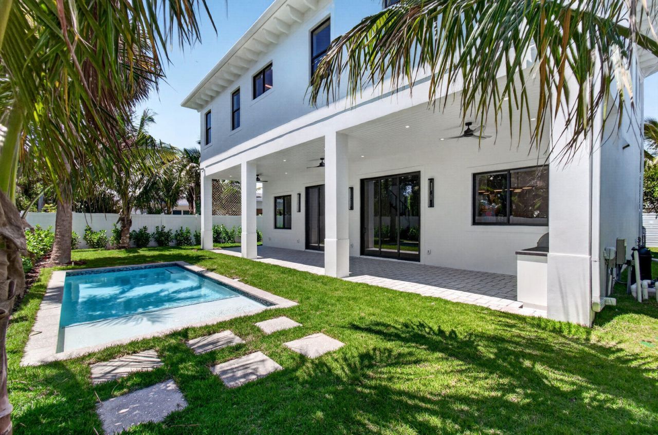 354 Leigh Road, West Palm Beach, FL 33405 Photo