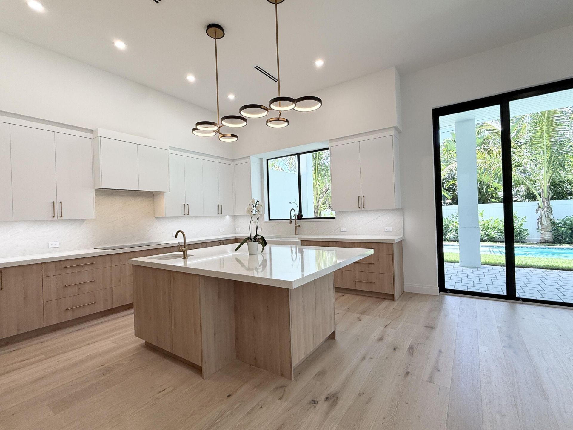 354 Leigh Road, West Palm Beach, FL 33405 Photo