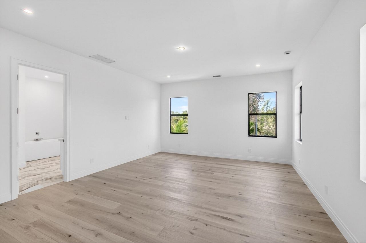 354 Leigh Road, West Palm Beach, FL 33405 Photo