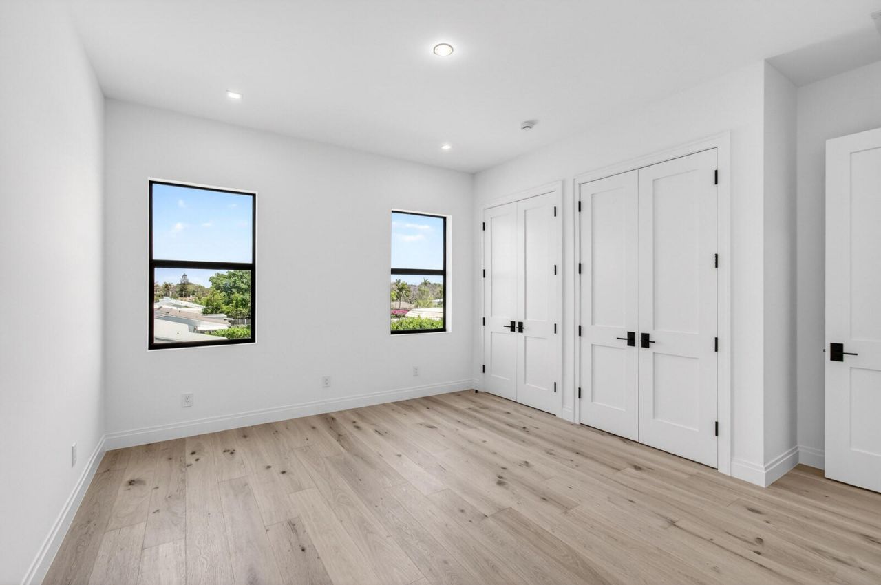 354 Leigh Road, West Palm Beach, FL 33405 Photo
