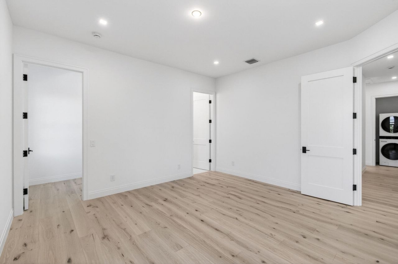 354 Leigh Road, West Palm Beach, FL 33405 Photo