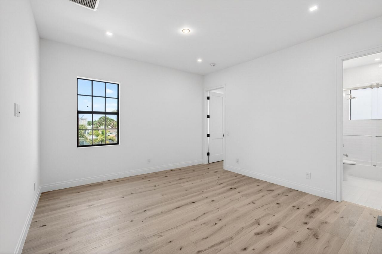 354 Leigh Road, West Palm Beach, FL 33405 Photo