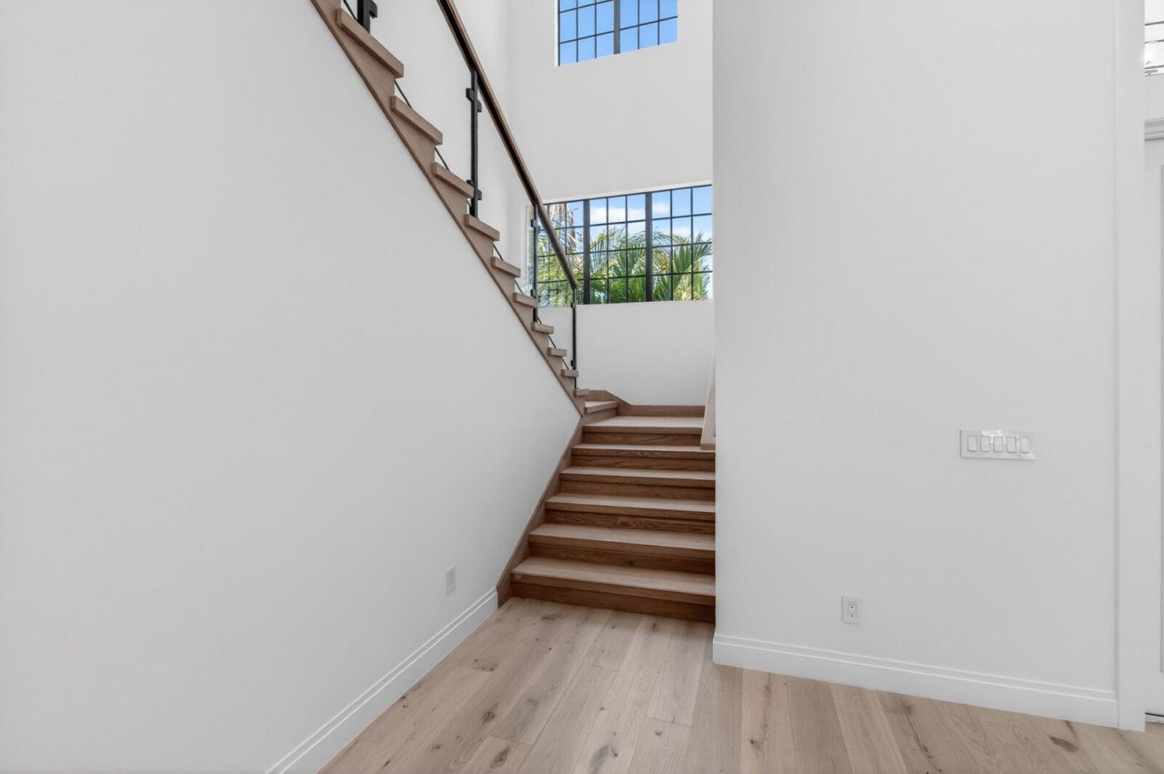 354 Leigh Road, West Palm Beach, FL 33405 Photo