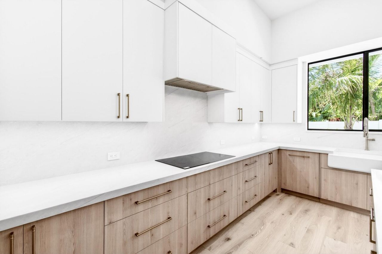 354 Leigh Road, West Palm Beach, FL 33405 Photo