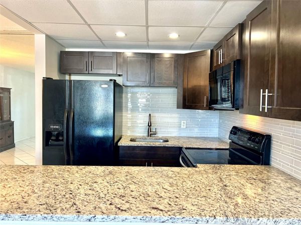 111 Oakridge I, Unit 111, Deerfield Beach, FL 33442