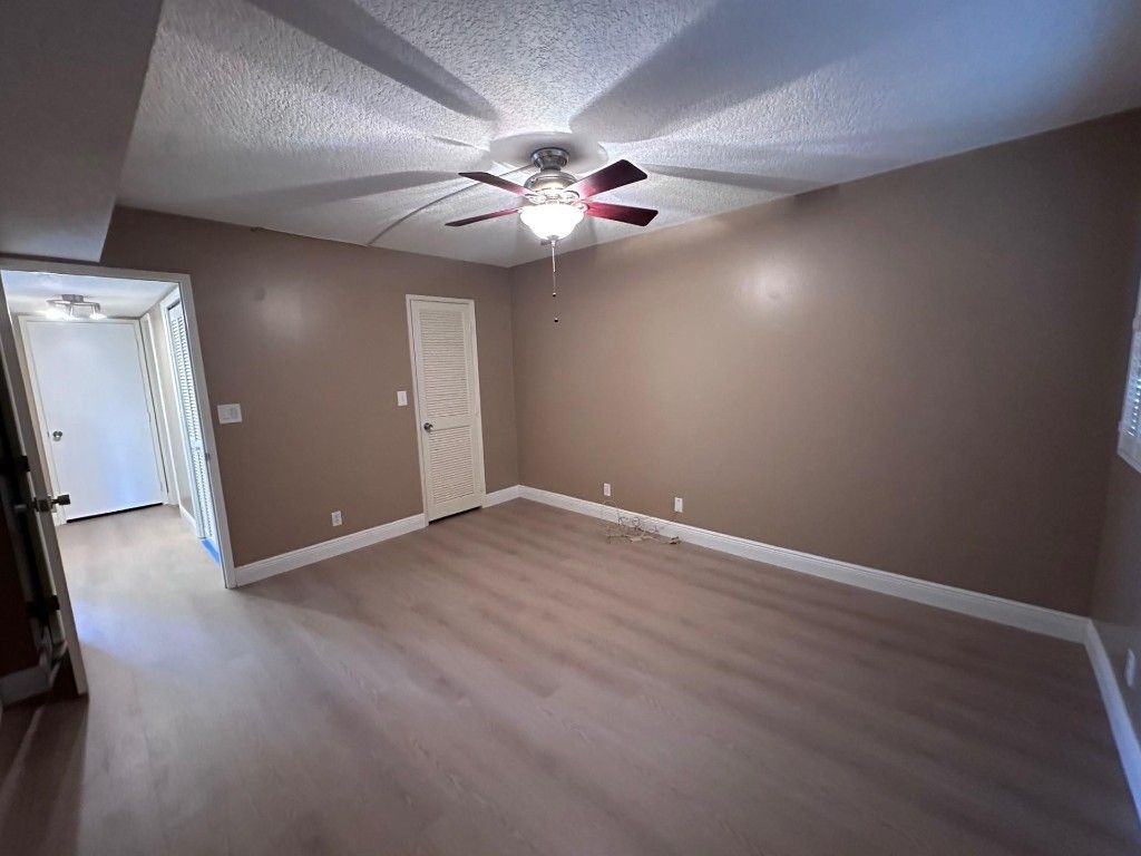 3850 Oaks Clubhouse Drive, Unit 403, Pompano Beach, FL 33069 Photo